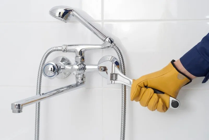 シャワーの水漏れの修理、交換